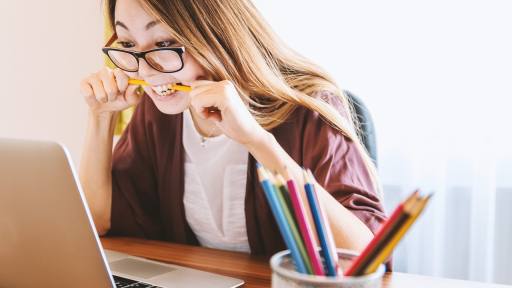 Becas para Estudiantes Colegio y Universidades en Chile 2023: Lista completa y requisitos