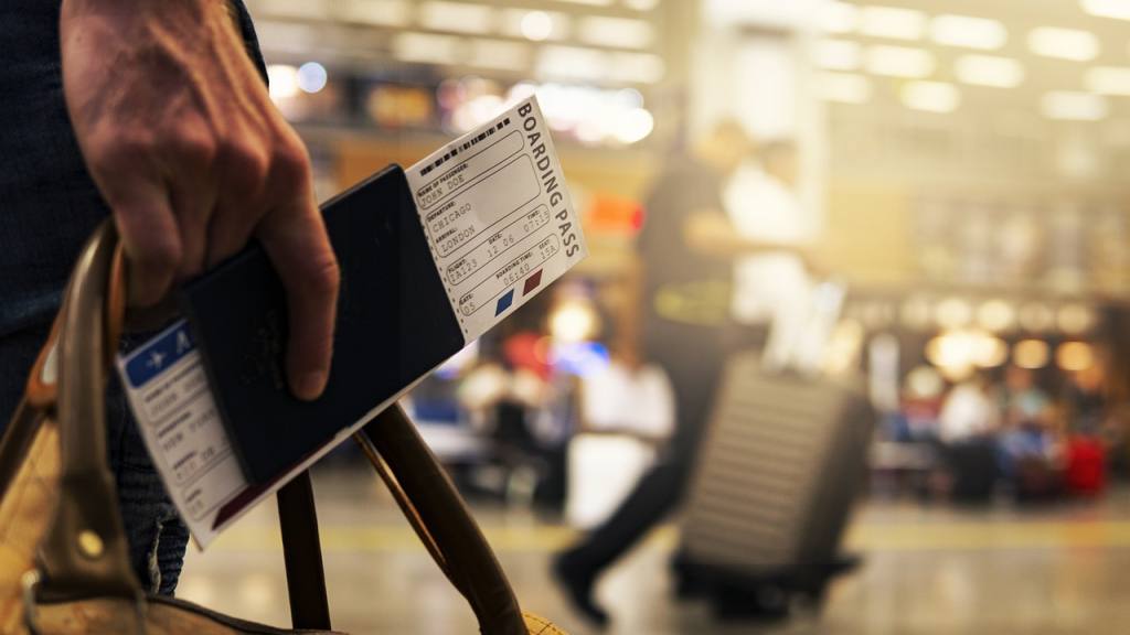 viaje, aeropuerto, tarjeta de embarque, Pixabay