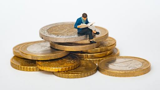 Transforma tu economía personal: estrategias clave para navegar la incertidumbre financiera y alcanzar tus objetivos.