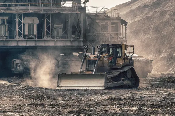 Gobierno de Kast advierte recesión minera en Chile con caída del 7% en 2026
