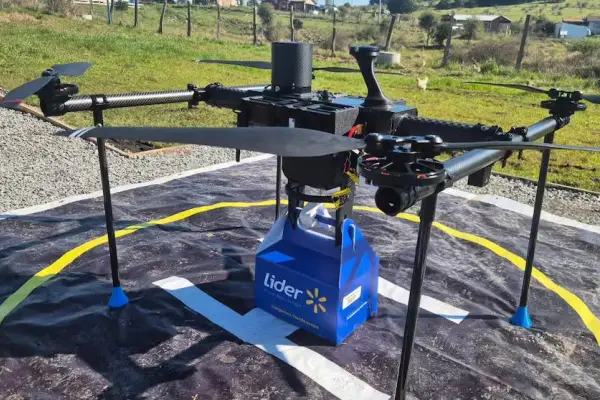 Walmart Chile inicia innovador piloto de despachos aéreos con drones para comunidades rurales en la Región del Biobío