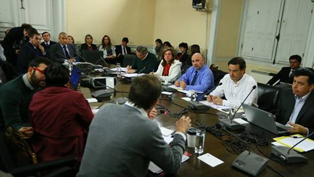 Foto referencial, camara.cl